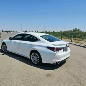 Lexus ES 350 2019