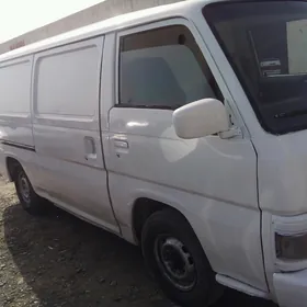 Toyota Hiace 1999