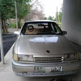 Opel Vectra 1990