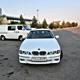 BMW E39 2000