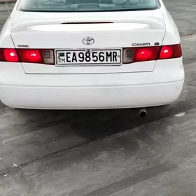 Toyota Camry 2000