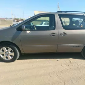 Toyota Sienna 1999