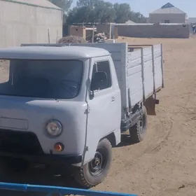 UAZ Profi 1991