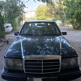 Mercedes-Benz 230E 1992