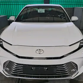 Toyota Camry 2024