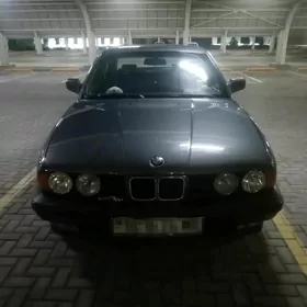 BMW E34 1990