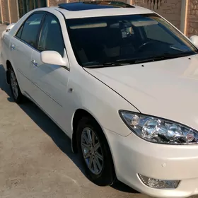 Toyota Camry 2004