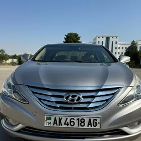 Hyundai Sonata 2011