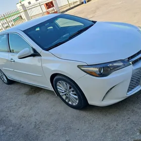 Toyota Camry 2016