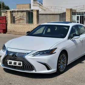 Lexus ES 350 2019