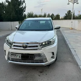 Toyota Highlander 2017