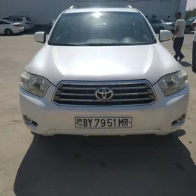 Toyota Highlander 2010