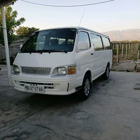 Toyota Hiace 2003