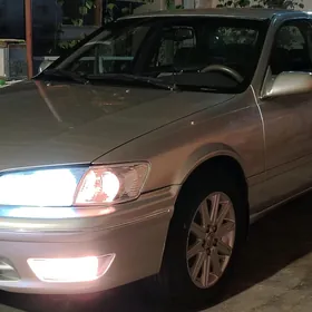 Toyota Camry 2000