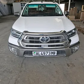 Toyota Hilux 2021