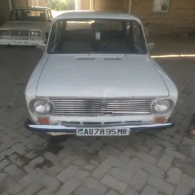 Lada 2104 1986