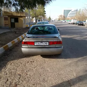 Toyota Camry 2000