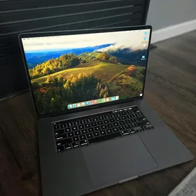 Macbook pro 16-inch 1-Tb i-9