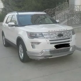 Ford Explorer 2018