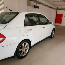 Nissan Versa 2008