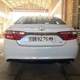 Toyota Camry 2015