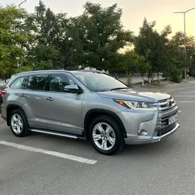 Toyota Highlander 2018