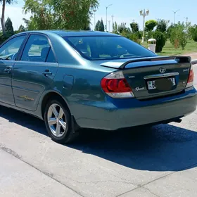 Toyota Camry 2004