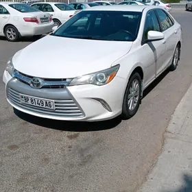 Toyota Camry 2017