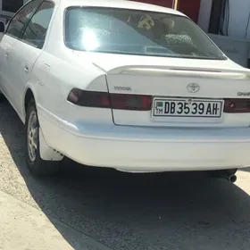 Toyota Camry 1999