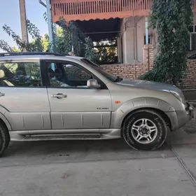 SsangYong Rexton W 2003