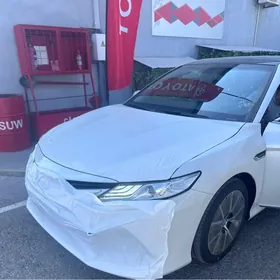 Toyota Camry 2024