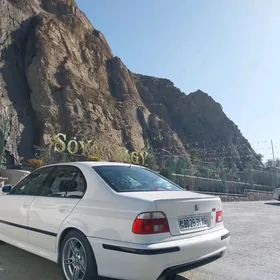 BMW E39 2001