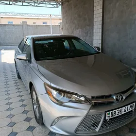 Toyota Camry 2017