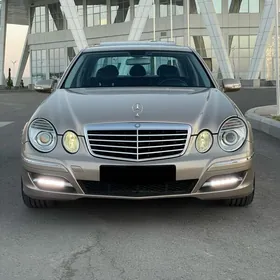 Mercedes-Benz E320 2003