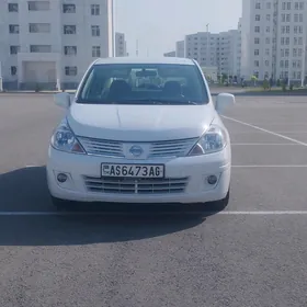 Nissan Versa 2010