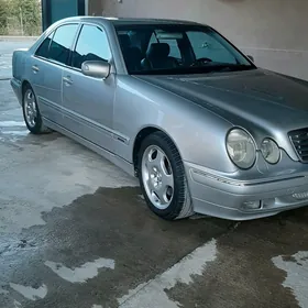 Mercedes-Benz C320 2001