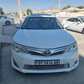 Toyota Camry 2013