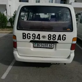 Toyota Hiace 2003