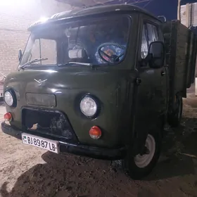 UAZ Profi 1993