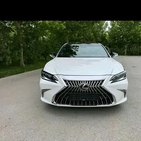 Lexus ES 350 2022