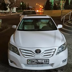 Toyota Camry 2010