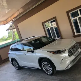 Toyota Highlander 2020