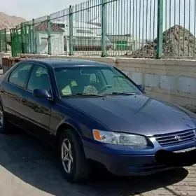 Toyota Camry 1999