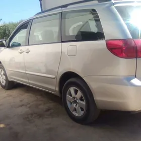 Toyota Sienna 2006