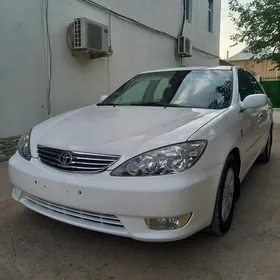 Toyota Camry 2004