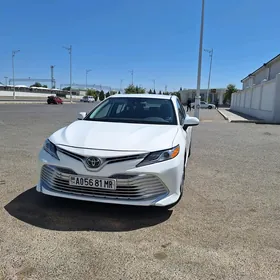 Toyota Camry 2020