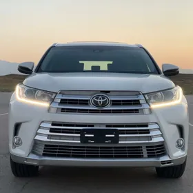 Toyota Highlander 2017