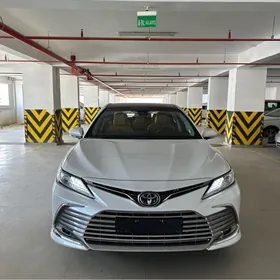 Toyota Camry 2024