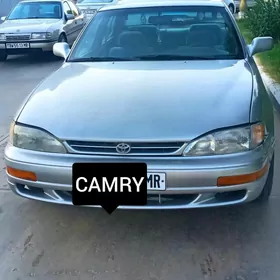 Toyota Camry 1992