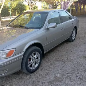 Toyota Camry 2000